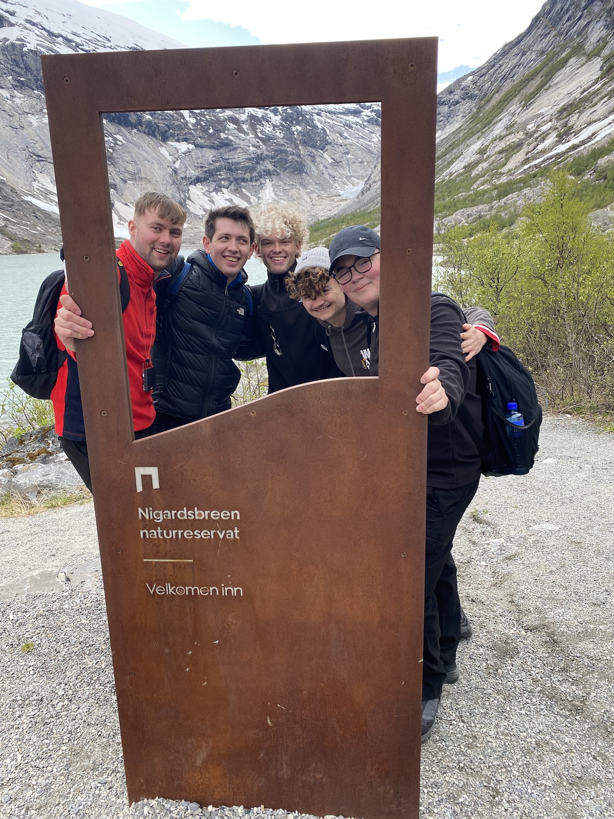 Students on a trip in Norway